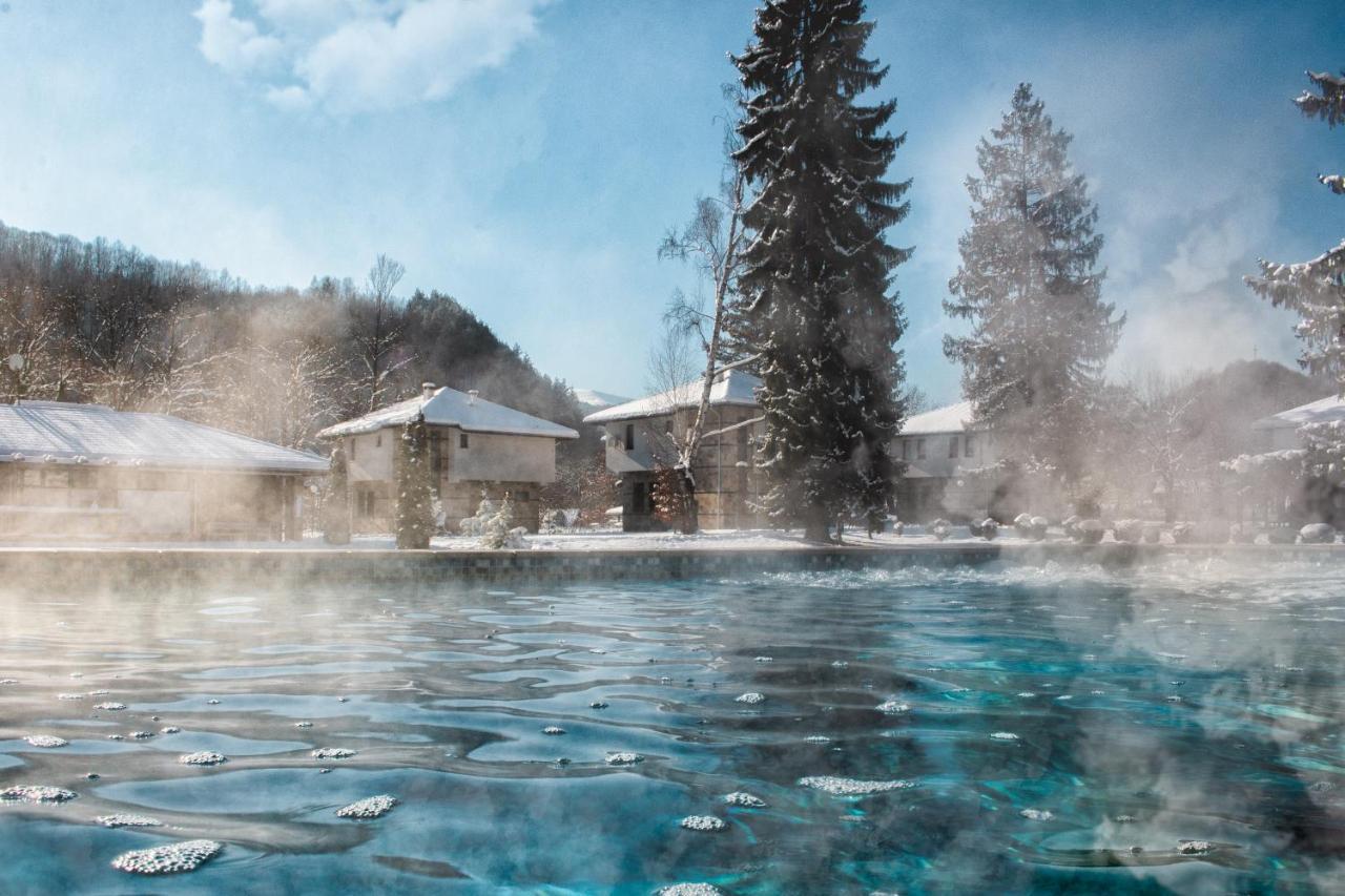 Ostrova Holiday Village Beli Osum Bagian luar foto