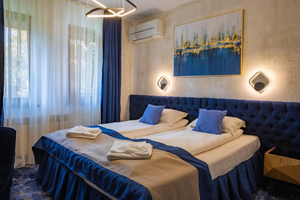 Ostrova Holiday Village Beli Osum Bagian luar foto