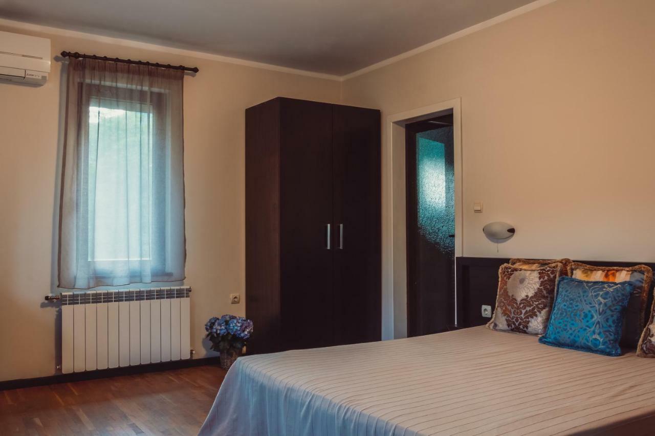 Ostrova Holiday Village Beli Osum Bagian luar foto